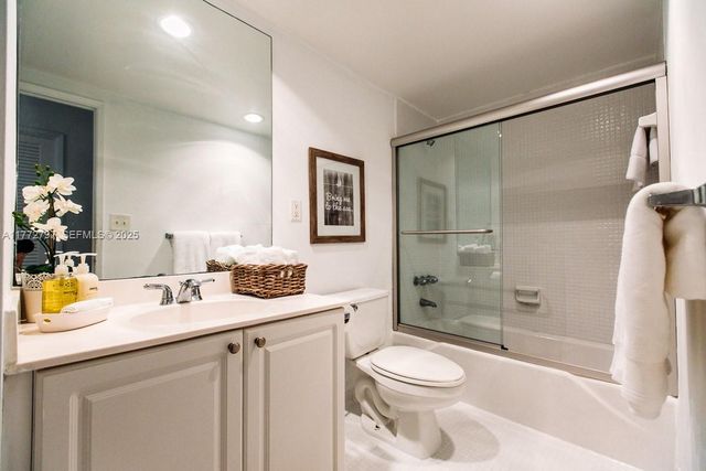 19370 Collins Avenue 326, Sunny Isles Beach, FL 33160