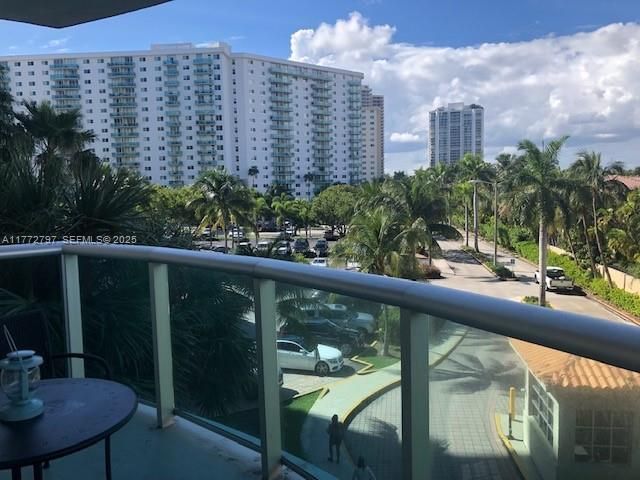 19370 Collins Avenue 326, Sunny Isles Beach, FL 33160