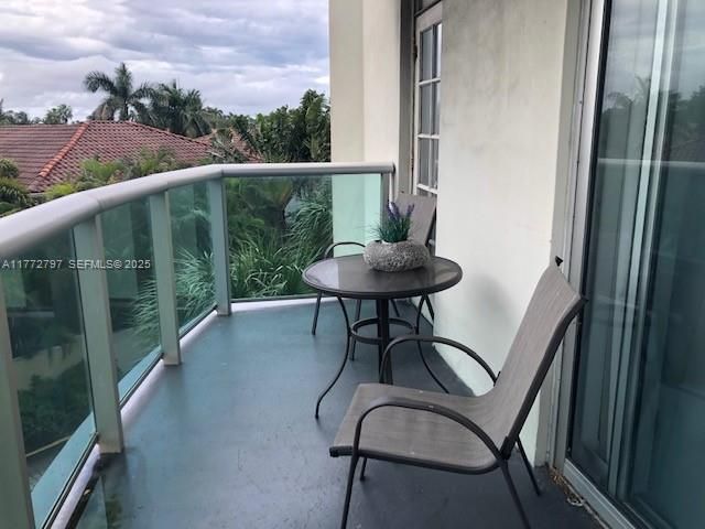 19370 Collins Avenue 326, Sunny Isles Beach, FL 33160