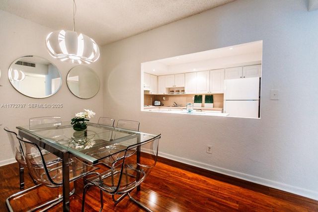 19370 Collins Avenue 326, Sunny Isles Beach, FL 33160