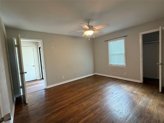 7459 Mohawk Avenue, Fort Worth, TX 76116