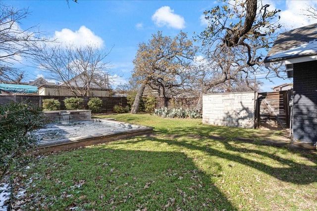 1107 E 32nd ST, Austin, TX 78722