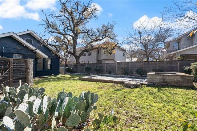 1107 E 32nd ST, Austin, TX 78722