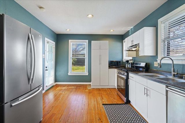 1107 E 32nd ST, Austin, TX 78722