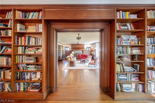 3085 Fairmount Boulevard, Cleveland Heights, OH 44118