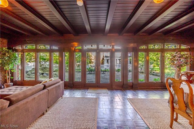 3085 Fairmount Boulevard, Cleveland Heights, OH 44118