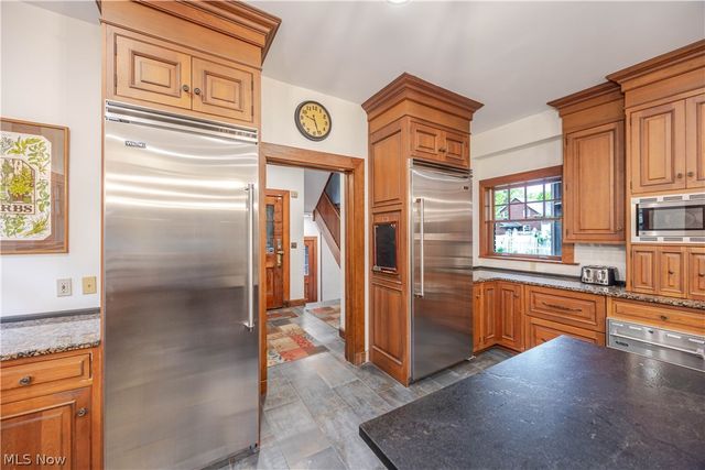 3085 Fairmount Boulevard, Cleveland Heights, OH 44118