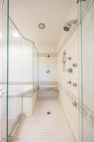 3085 Fairmount Boulevard, Cleveland Heights, OH 44118