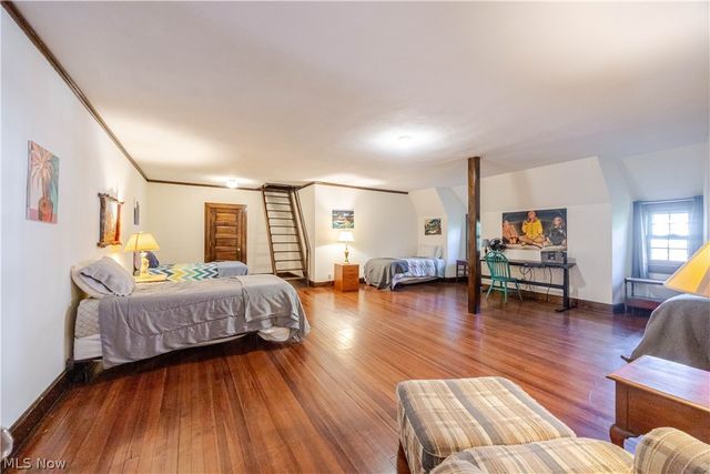 3085 Fairmount Boulevard, Cleveland Heights, OH 44118