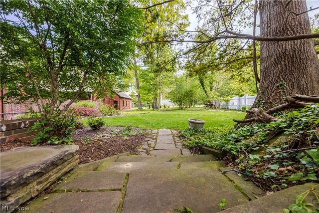 3085 Fairmount Boulevard, Cleveland Heights, OH 44118