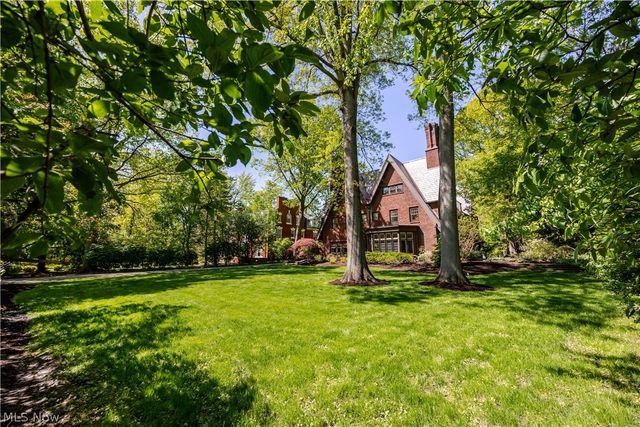 3085 Fairmount Boulevard, Cleveland Heights, OH 44118