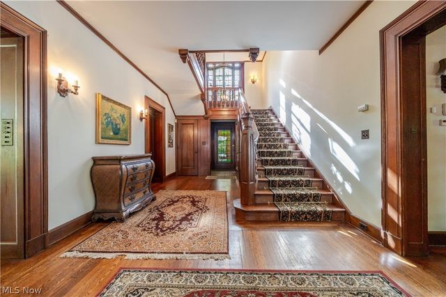 3085 Fairmount Boulevard, Cleveland Heights, OH 44118