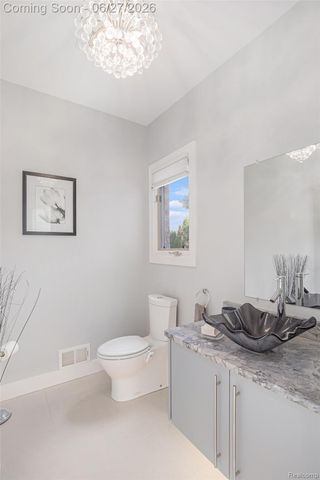 6535 Pond Drive, Washington Township, MI 48094