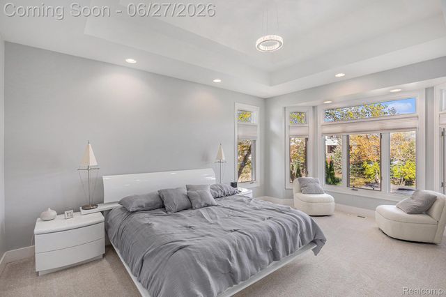 6535 Pond Drive, Washington Township, MI 48094