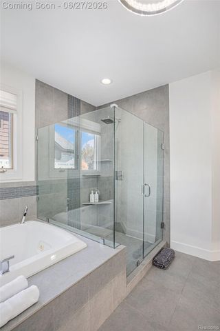 6535 Pond Drive, Washington Township, MI 48094