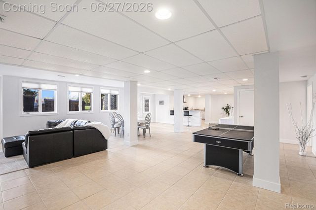 6535 Pond Drive, Washington Township, MI 48094