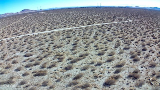 W 70th St West Street, Rosamond, CA 93560