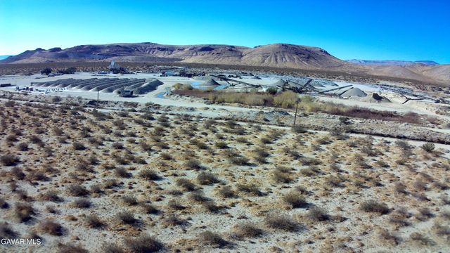 W 70th St West Street, Rosamond, CA 93560