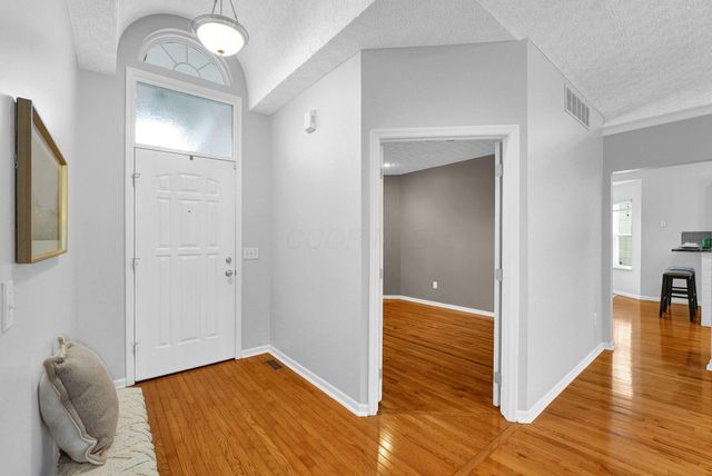 2484 Alisons Street, Lewis Center, OH 43035