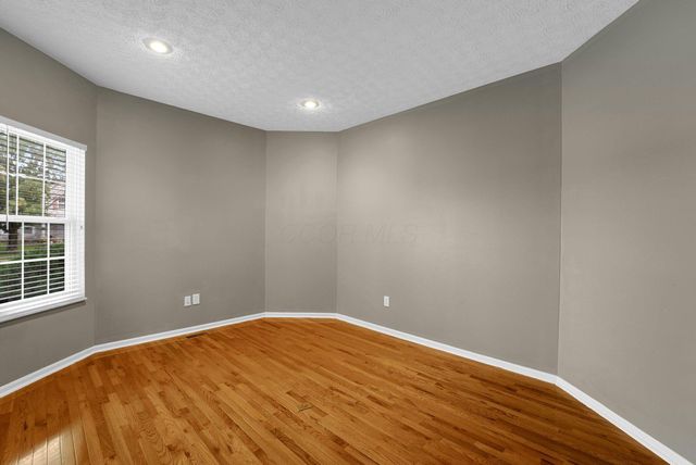 2484 Alisons Street, Lewis Center, OH 43035