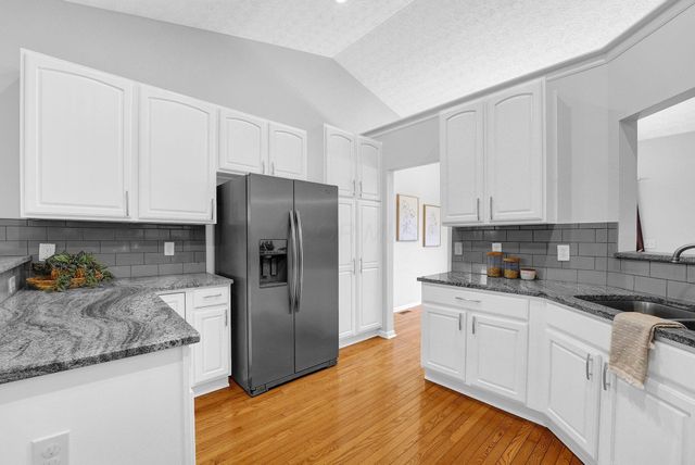 2484 Alisons Street, Lewis Center, OH 43035