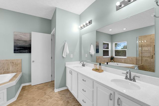 2484 Alisons Street, Lewis Center, OH 43035