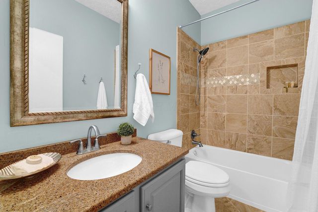 2484 Alisons Street, Lewis Center, OH 43035