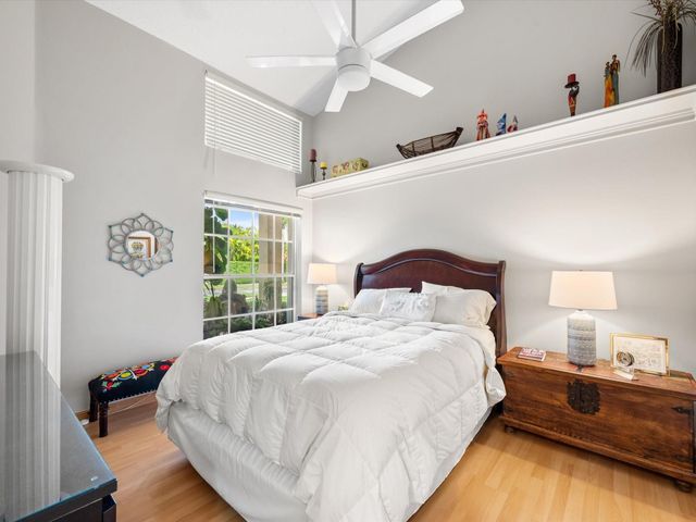 1011 NW 193rd Ave, Pembroke Pines, FL 33029