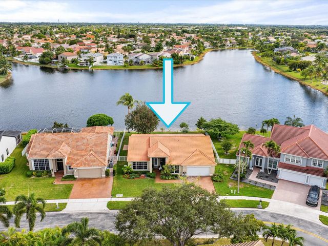 1011 NW 193rd Ave, Pembroke Pines, FL 33029