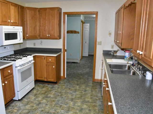 18879 E COLE Road, Meadville, PA 16335