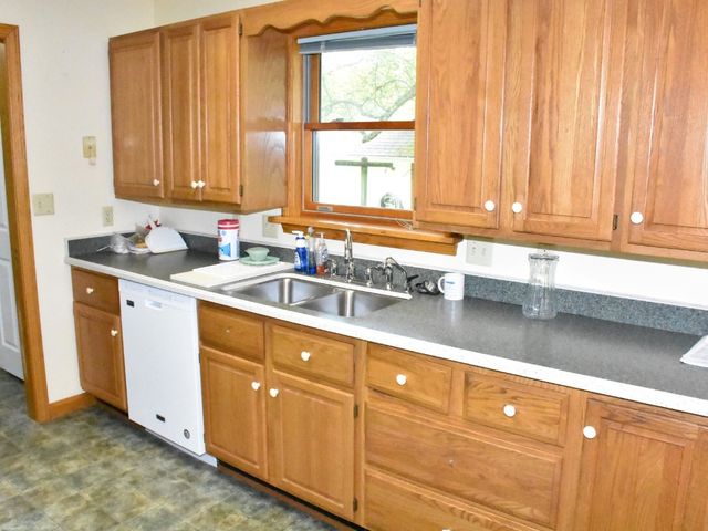 18879 E COLE Road, Meadville, PA 16335