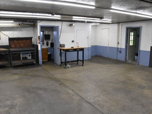 18879 E COLE Road, Meadville, PA 16335