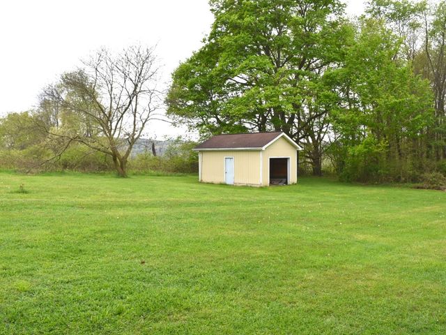 18879 E COLE Road, Meadville, PA 16335