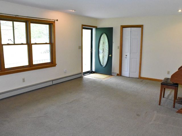 18879 E COLE Road, Meadville, PA 16335