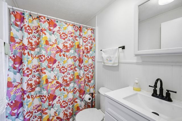 20812 MERCER AVE, Rock Hall, MD 21661