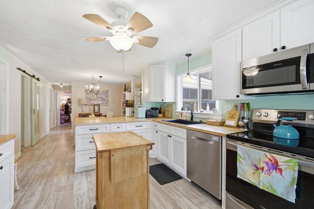 20812 MERCER AVE, Rock Hall, MD 21661