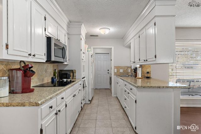 4315 S LEIGHTON CIRCLE, Wichita Falls, TX 76309