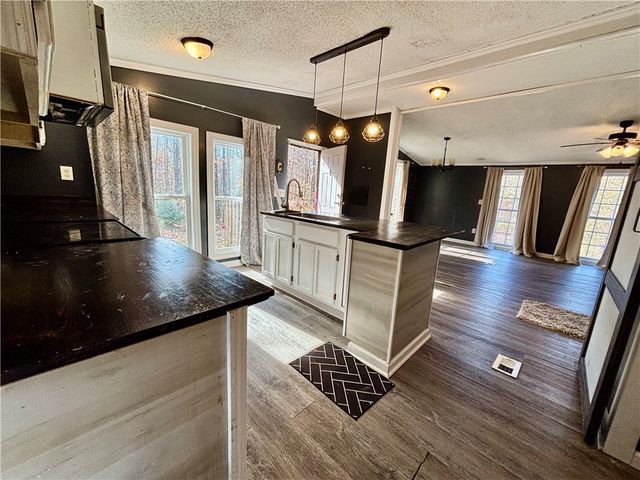 144 Boulden Road, Fair Play, SC 29643