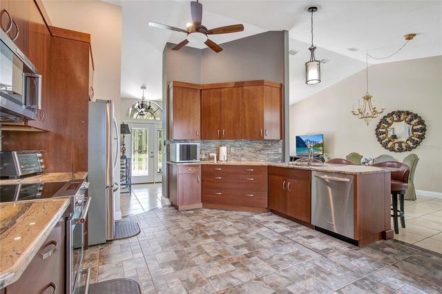 19616 LIVINGSTON AVENUE, Lutz, FL 33559
