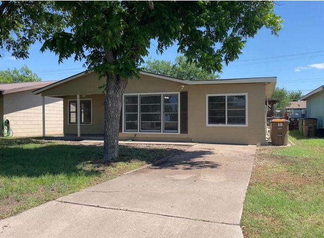1925 Webster Street, San Angelo, TX 76901