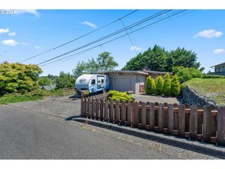 3483 FIR St, North Bend, OR 97459
