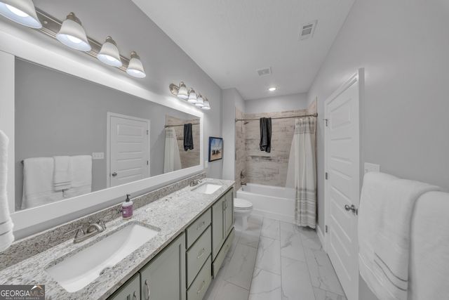 3824 Renee Place, Hahira, GA 31632