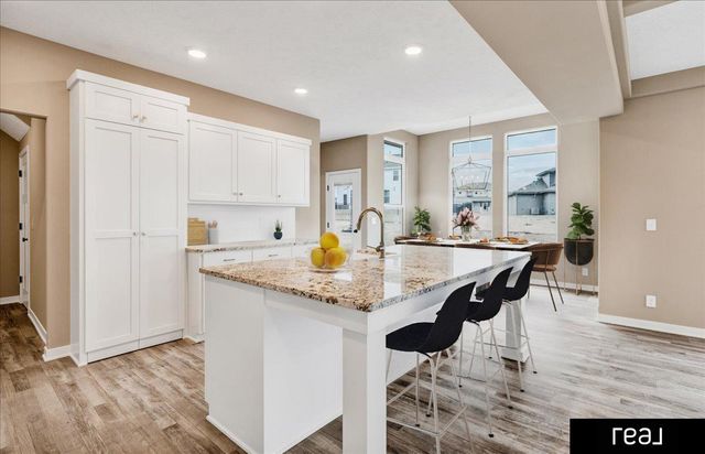 12635 Carpenter Street, Papillion, NE 68138