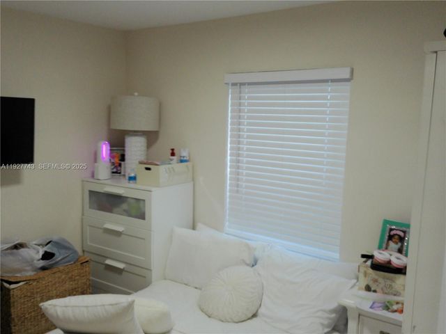 4805 SW 112th Ave, Miami, FL 33165