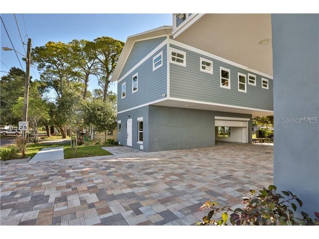 2204 GRANT STREET, Tampa, FL 33605