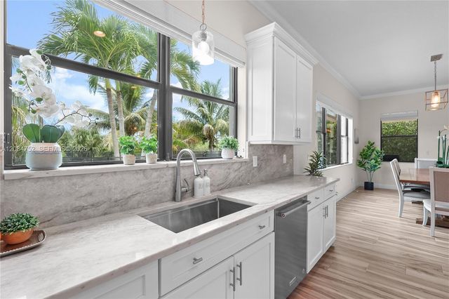 8142 Bradford Way, Parkland, FL 33076