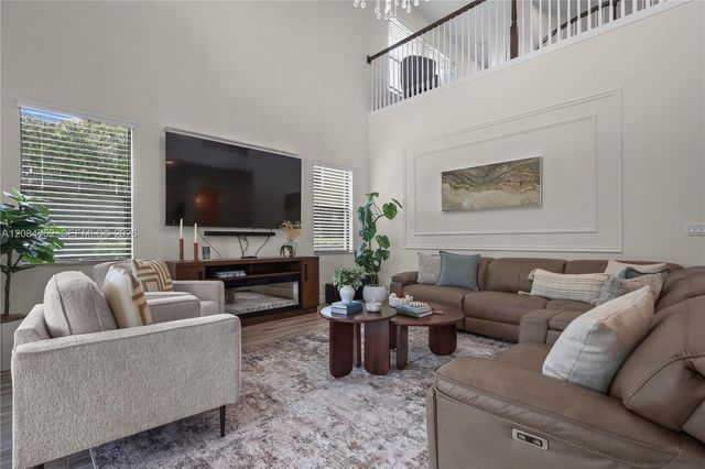 8142 Bradford Way, Parkland, FL 33076