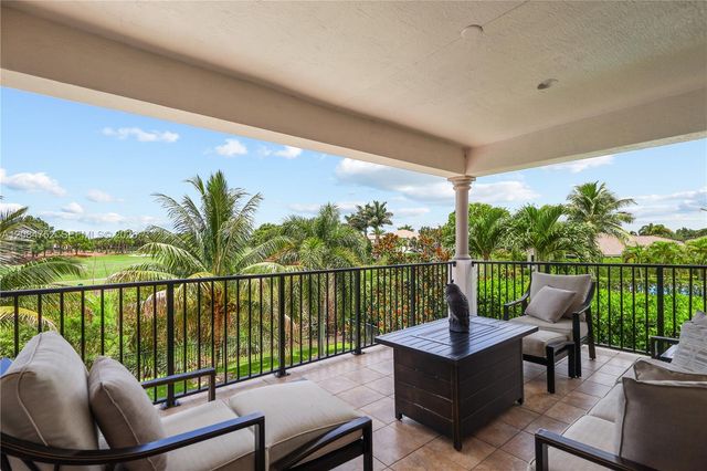8142 Bradford Way, Parkland, FL 33076