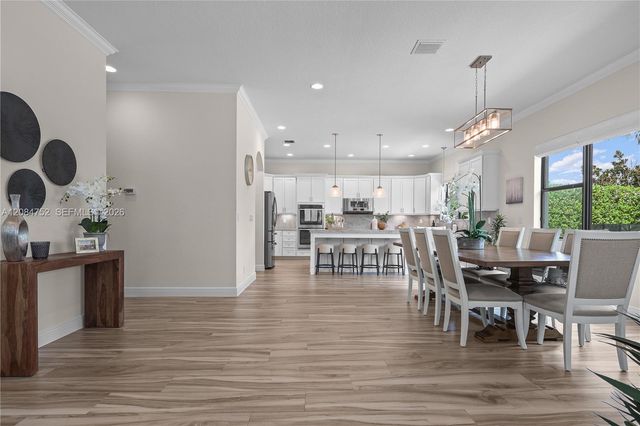 8142 Bradford Way, Parkland, FL 33076