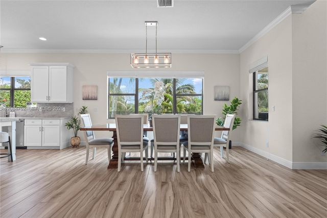 8142 Bradford Way, Parkland, FL 33076